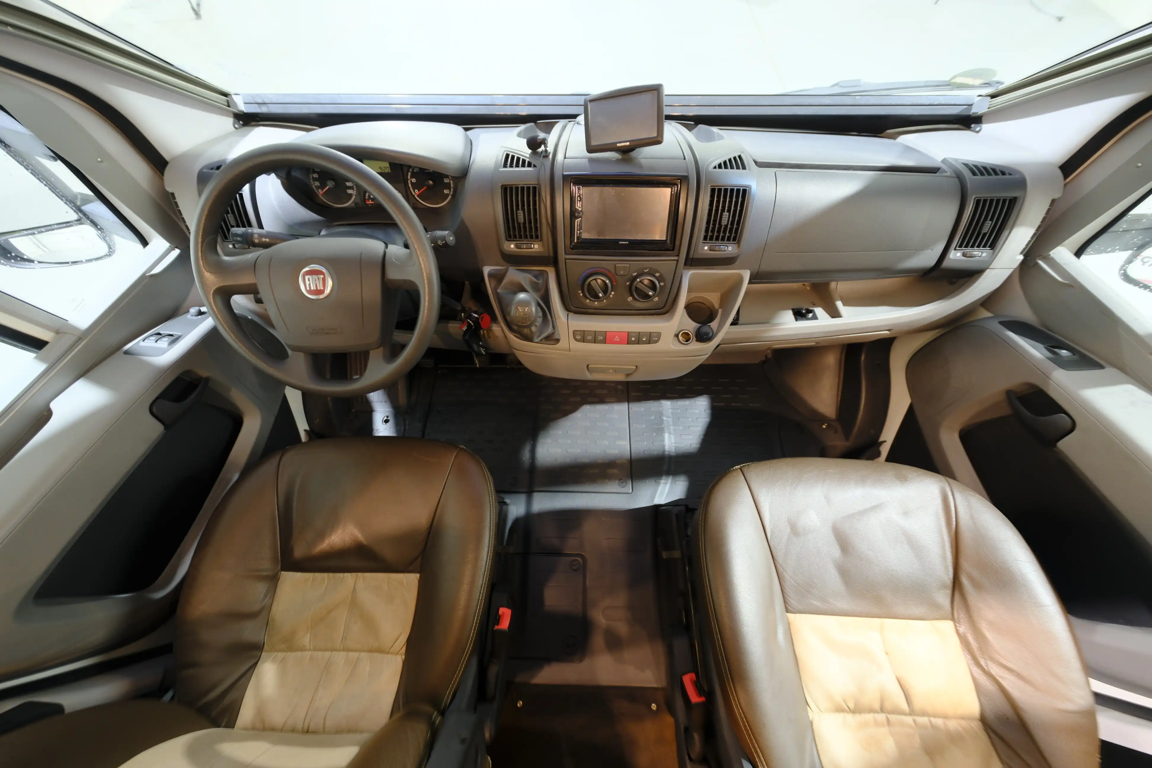 RAPIDO 7066 DF - Ansicht 6